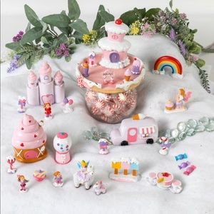 29 Pcs: Sweet Treat Fairy Garden